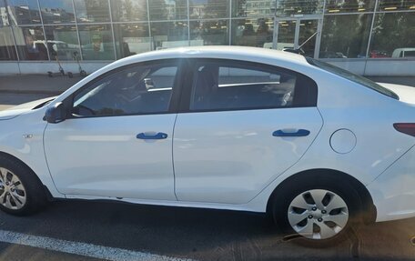 KIA Rio IV, 2019 год, 750 000 рублей, 2 фотография