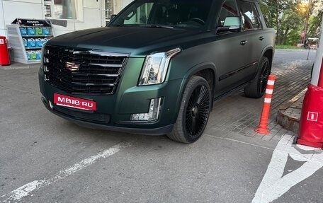 Cadillac Escalade IV, 2018 год, 2 фотография