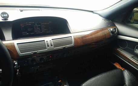 BMW 7 серия, 2003 год, 460 000 рублей, 14 фотография