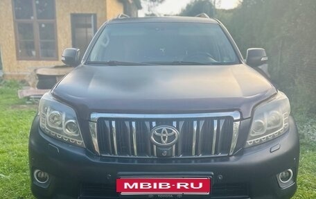 Toyota Land Cruiser Prado 150 рестайлинг 2, 2012 год, 2 650 000 рублей, 4 фотография