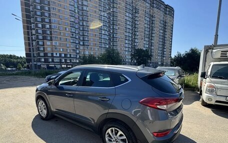 Hyundai Tucson III, 2018 год, 1 600 000 рублей, 3 фотография
