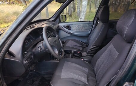 Chevrolet Niva I рестайлинг, 2004 год, 250 000 рублей, 10 фотография