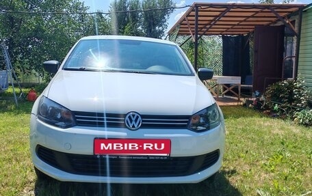 Volkswagen Polo VI (EU Market), 2013 год, 615 000 рублей, 2 фотография