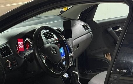Volkswagen Polo VI (EU Market), 2016 год, 1 115 000 рублей, 29 фотография