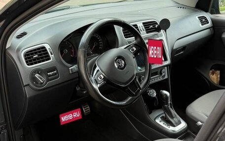 Volkswagen Polo VI (EU Market), 2016 год, 1 115 000 рублей, 23 фотография