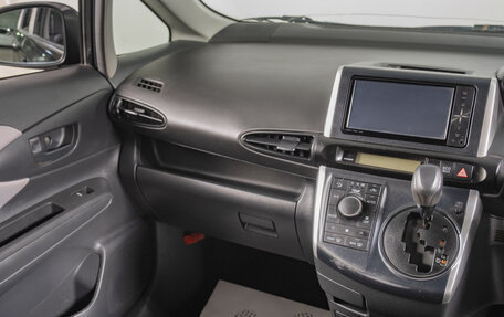 Toyota Wish II, 2010 год, 999 000 рублей, 11 фотография