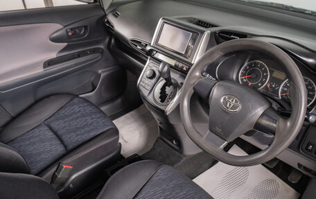 Toyota Wish II, 2010 год, 999 000 рублей, 8 фотография