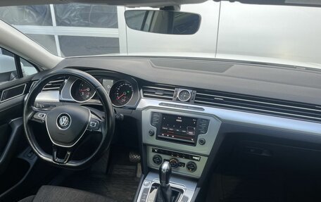 Volkswagen Passat B8 рестайлинг, 2015 год, 2 150 000 рублей, 12 фотография
