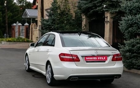 Mercedes-Benz E-Класс, 2012 год, 2 099 000 рублей, 10 фотография