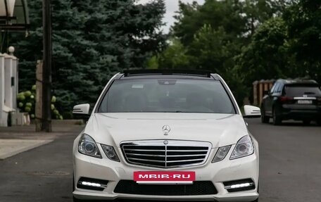 Mercedes-Benz E-Класс, 2012 год, 2 099 000 рублей, 3 фотография