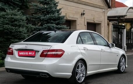 Mercedes-Benz E-Класс, 2012 год, 2 099 000 рублей, 8 фотография