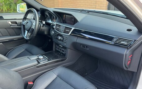 Mercedes-Benz E-Класс, 2012 год, 2 099 000 рублей, 23 фотография