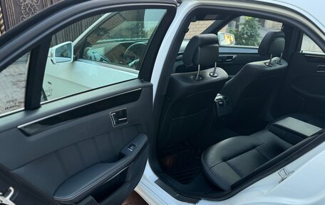 Mercedes-Benz E-Класс, 2012 год, 2 099 000 рублей, 30 фотография