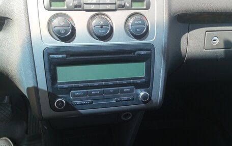 Volkswagen Touran III, 2008 год, 605 000 рублей, 8 фотография