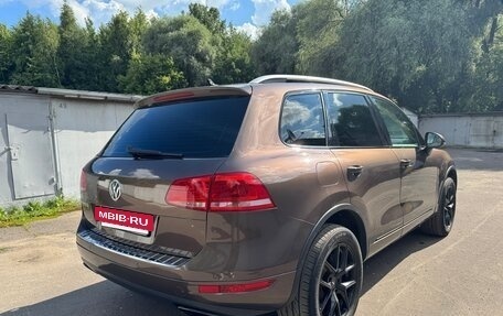 Volkswagen Touareg III, 2011 год, 2 000 000 рублей, 4 фотография