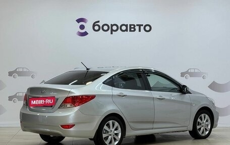 Hyundai Solaris II рестайлинг, 2011 год, 799 000 рублей, 4 фотография