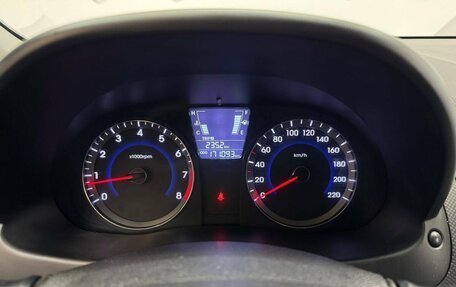 Hyundai Solaris II рестайлинг, 2011 год, 799 000 рублей, 10 фотография