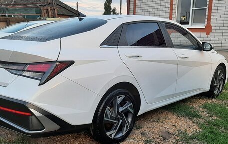 Hyundai Elantra, 2023 год, 2 377 000 рублей, 3 фотография