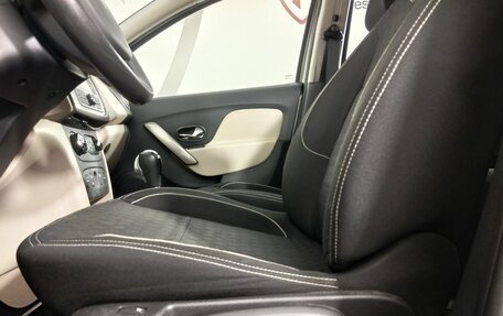 Renault Logan II, 2016 год, 724 000 рублей, 10 фотография