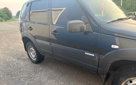 Chevrolet Niva I рестайлинг, 2011 год, 400 000 рублей, 11 фотография