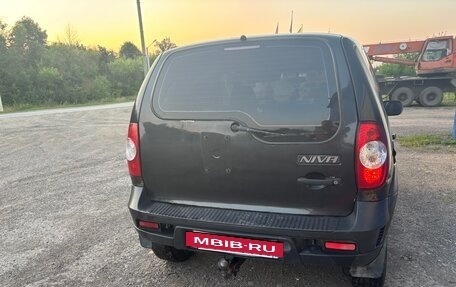 Chevrolet Niva I рестайлинг, 2011 год, 400 000 рублей, 20 фотография