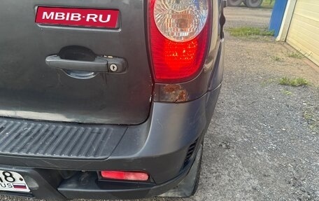 Chevrolet Niva I рестайлинг, 2011 год, 400 000 рублей, 19 фотография