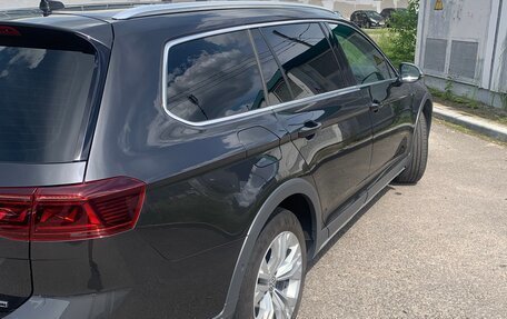 Volkswagen Passat B8 рестайлинг, 2019 год, 3 450 000 рублей, 2 фотография