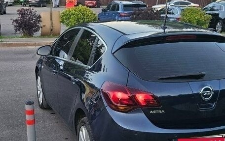 Opel Astra J, 2012 год, 720 000 рублей, 4 фотография