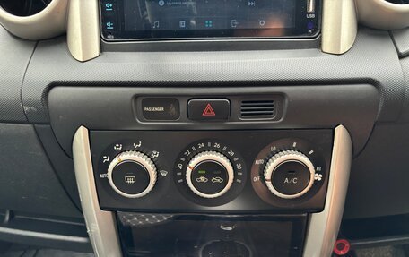 Toyota Ist II, 2003 год, 430 000 рублей, 11 фотография