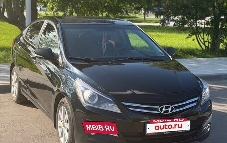 Hyundai Solaris II рестайлинг, 2016 год, 900 000 рублей, 2 фотография