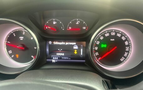 Opel Astra J, 2016 год, 910 000 рублей, 5 фотография