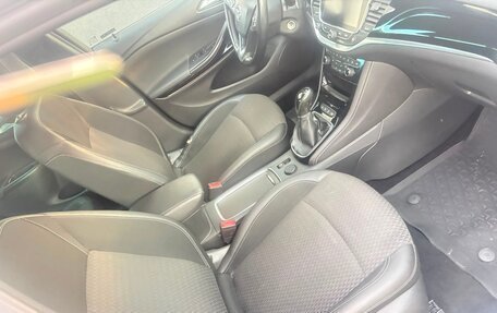 Opel Astra J, 2016 год, 910 000 рублей, 8 фотография