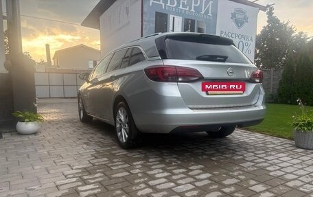 Opel Astra J, 2016 год, 910 000 рублей, 3 фотография