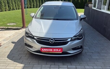 Opel Astra J, 2016 год, 910 000 рублей, 10 фотография