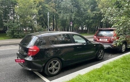 BMW 1 серия, 2009 год, 900 000 рублей, 2 фотография