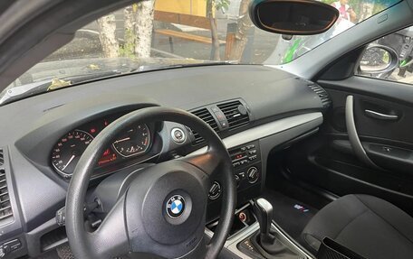 BMW 1 серия, 2009 год, 900 000 рублей, 6 фотография
