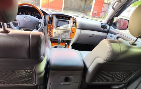 Toyota Land Cruiser 100 рестайлинг 2, 2007 год, 2 350 000 рублей, 11 фотография