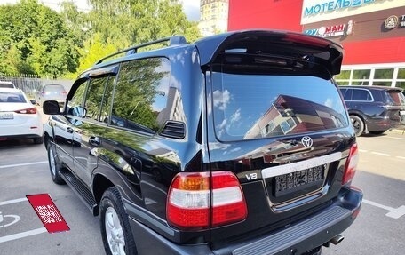 Toyota Land Cruiser 100 рестайлинг 2, 2007 год, 2 350 000 рублей, 6 фотография