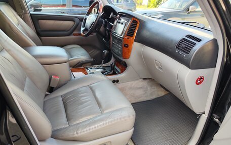 Toyota Land Cruiser 100 рестайлинг 2, 2007 год, 2 350 000 рублей, 15 фотография