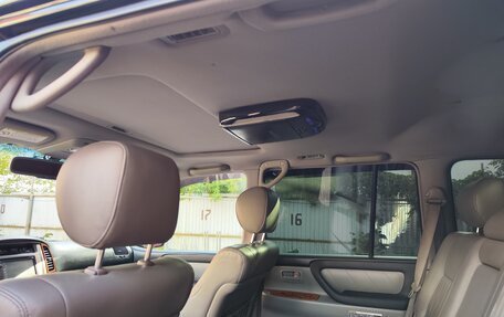 Toyota Land Cruiser 100 рестайлинг 2, 2007 год, 2 350 000 рублей, 13 фотография