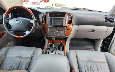 Toyota Land Cruiser 100 рестайлинг 2, 2007 год, 2 350 000 рублей, 19 фотография