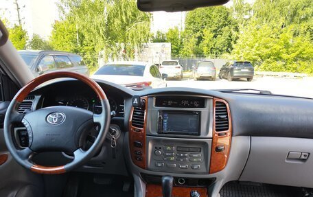 Toyota Land Cruiser 100 рестайлинг 2, 2007 год, 2 350 000 рублей, 20 фотография
