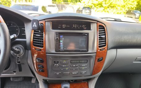Toyota Land Cruiser 100 рестайлинг 2, 2007 год, 2 350 000 рублей, 24 фотография