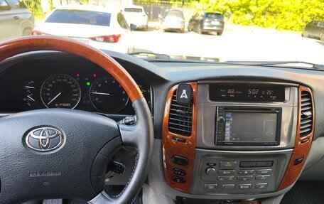 Toyota Land Cruiser 100 рестайлинг 2, 2007 год, 2 350 000 рублей, 25 фотография