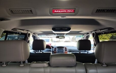 Toyota Land Cruiser 100 рестайлинг 2, 2007 год, 2 350 000 рублей, 21 фотография