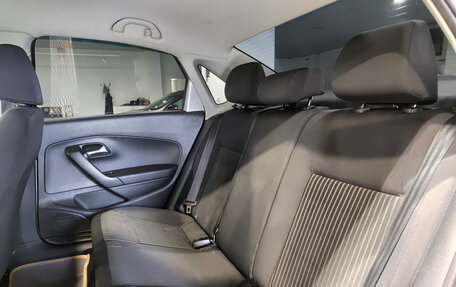 Volkswagen Polo VI (EU Market), 2013 год, 690 000 рублей, 16 фотография