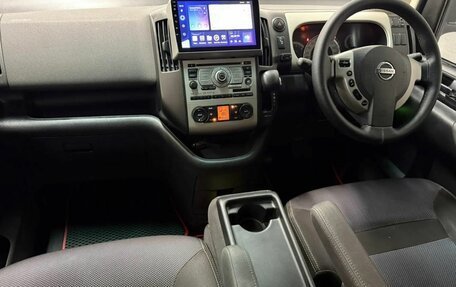 Nissan Serena III, 2007 год, 995 000 рублей, 16 фотография
