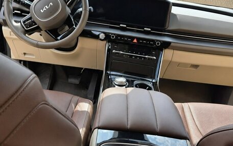 KIA Carnival, 2022 год, 5 555 000 рублей, 4 фотография
