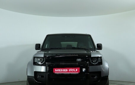 Land Rover Defender II, 2023 год, 9 600 000 рублей, 3 фотография