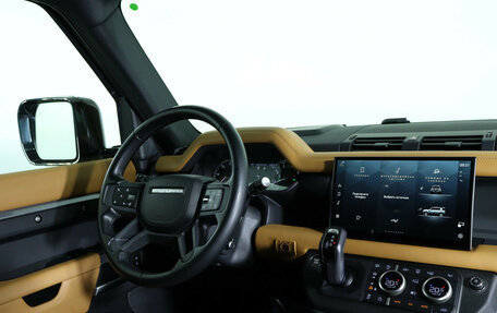 Land Rover Defender II, 2023 год, 9 600 000 рублей, 13 фотография